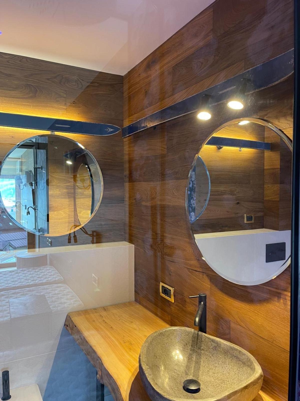 Hotel Henriette Malè Zewnętrze zdjęcie